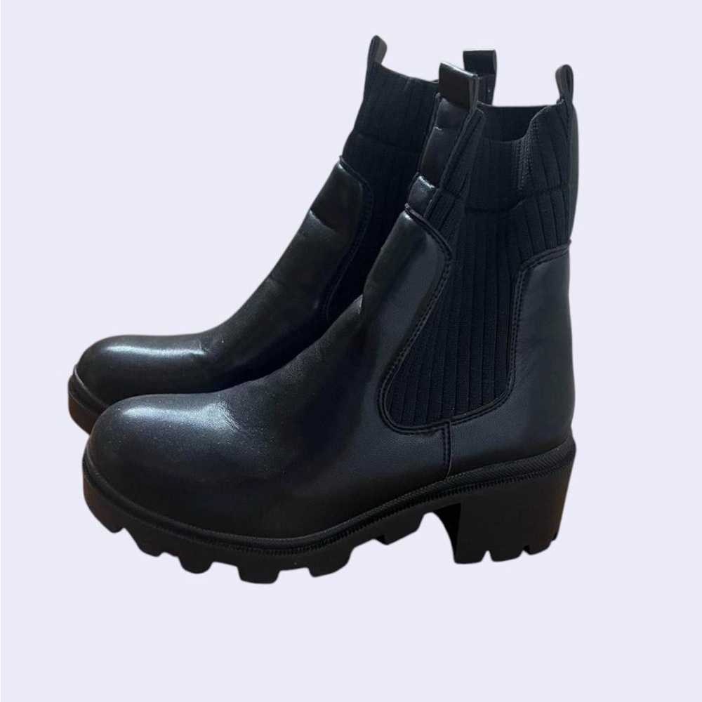 Black Leather Vintage Boots